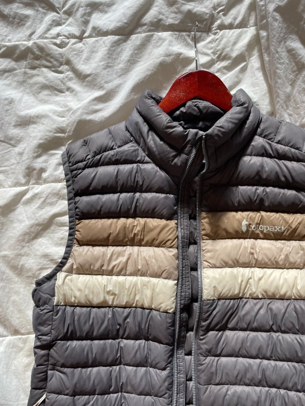 Cotopaxi men's Fuego down vest Cinder grey medium